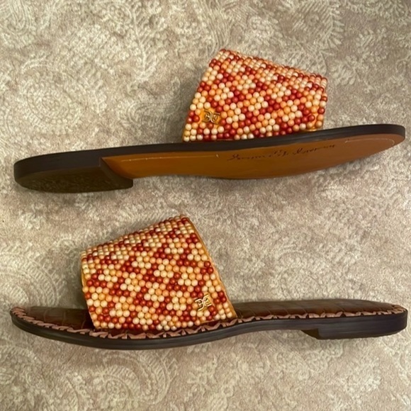 Brand New Sam Edelman Gunner Beaded Slide Sandals in Peach Pearl Wide Strap - Picture 7 of 15